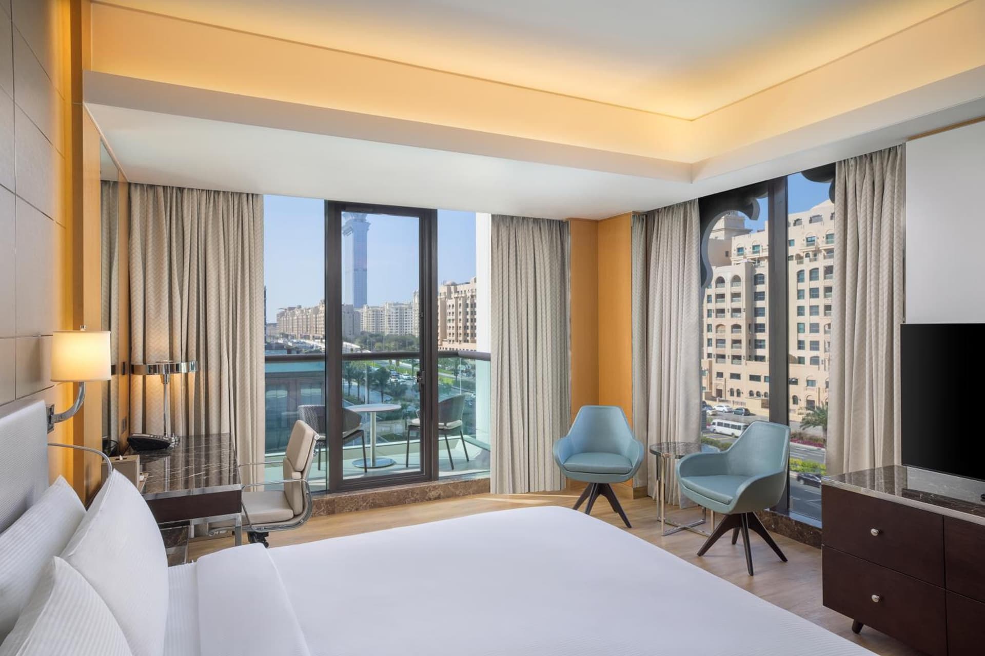 King Executive Room with Balcony
