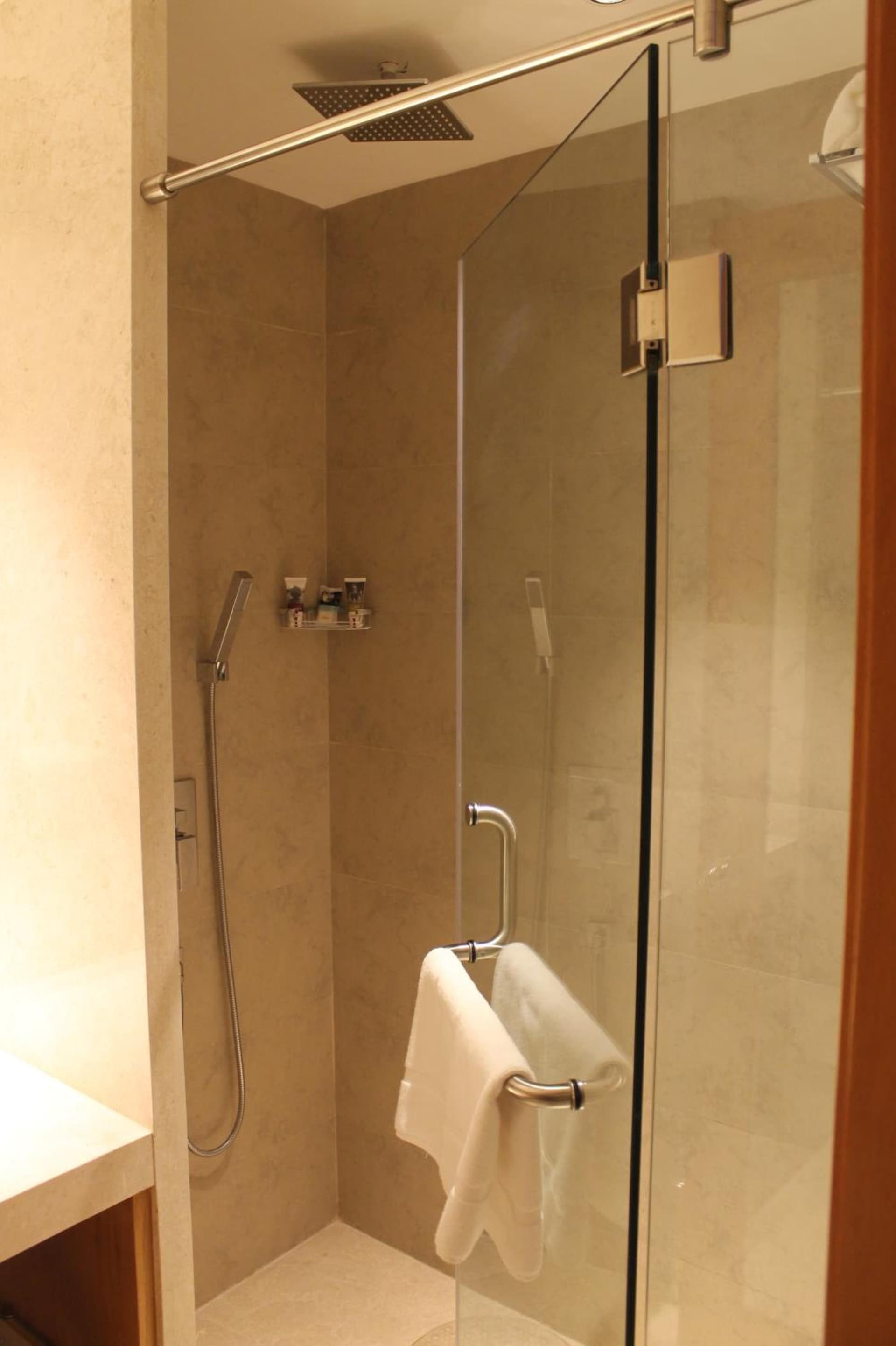 Premier Executive Floor 1 Queen Bed