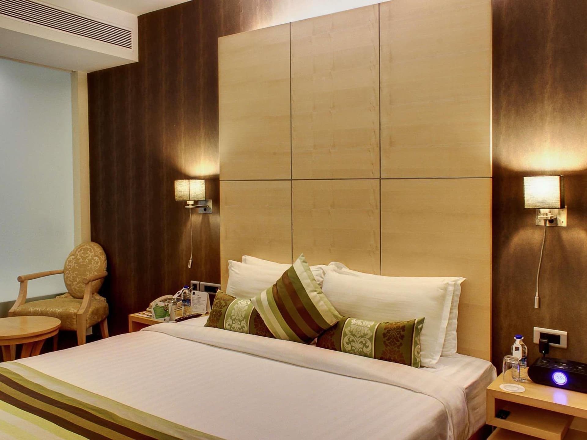 Junior Suite King Room