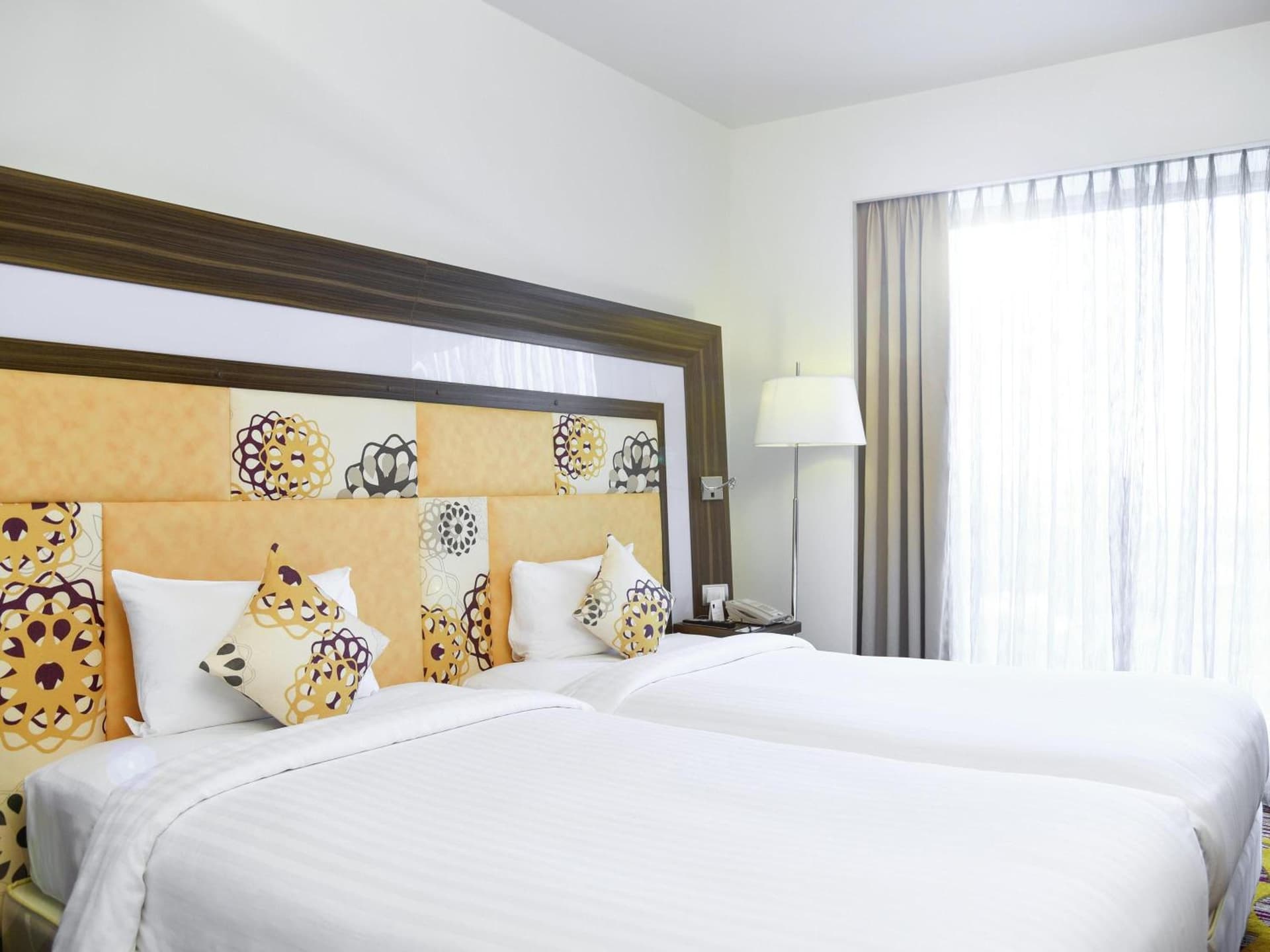 Deluxe Twin Beds