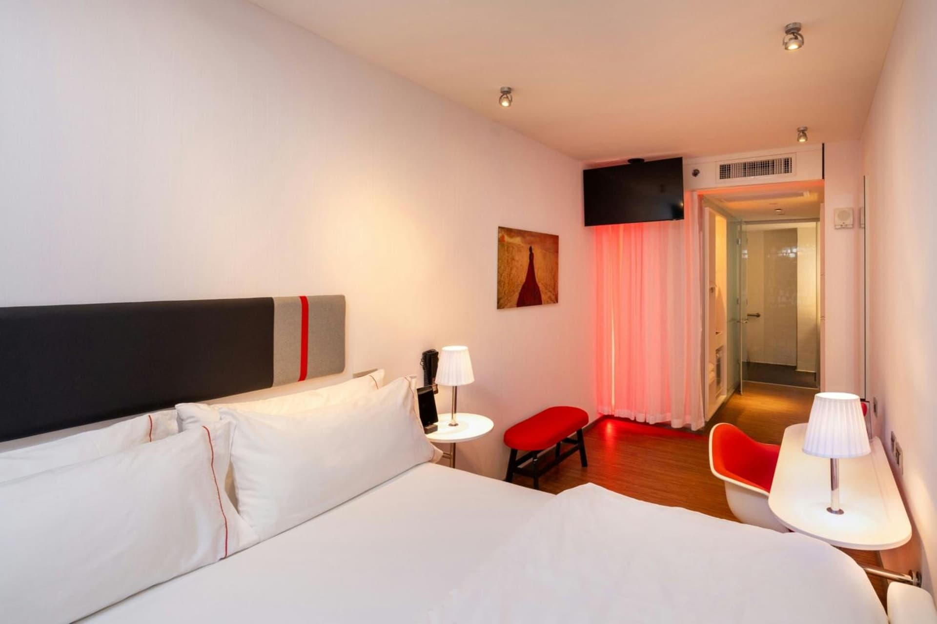 King Accessible Room
