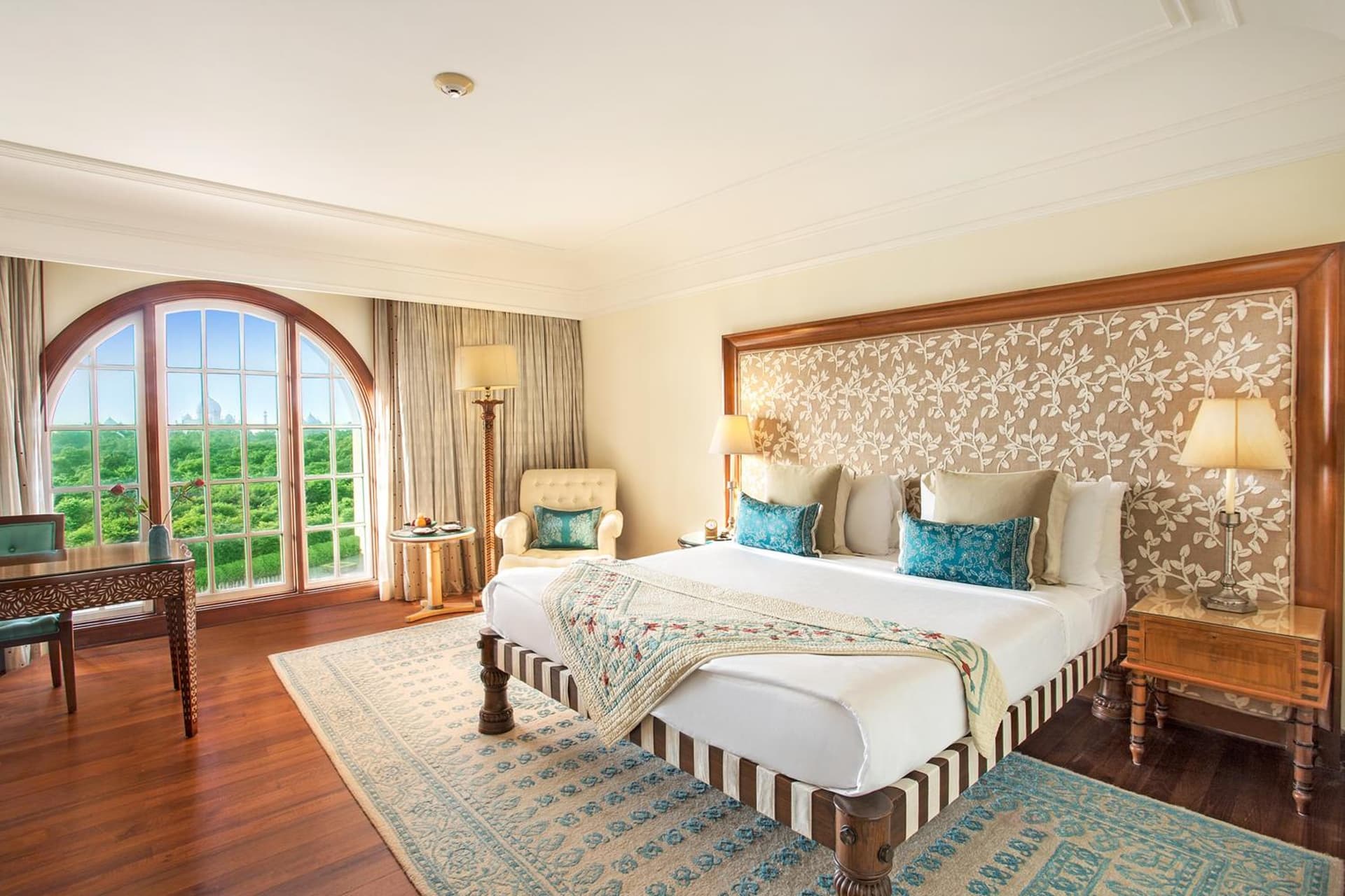 Premier King Room