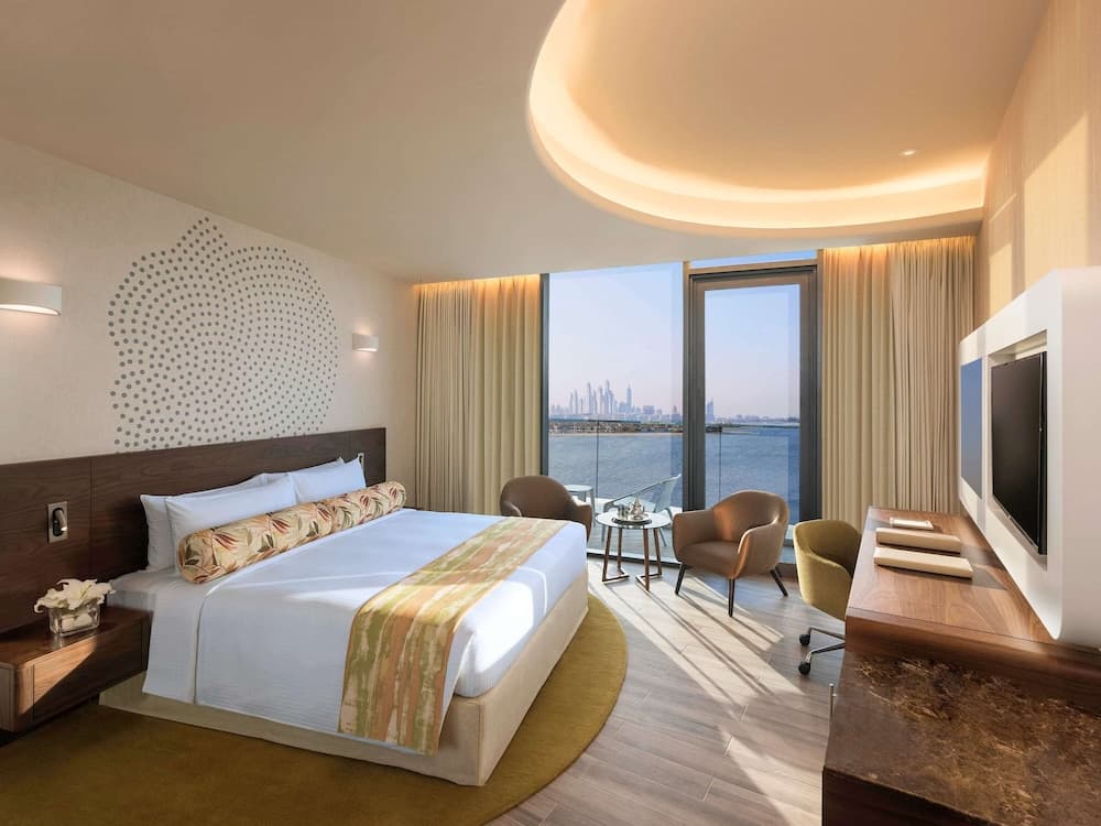 Premium Room with Balcony And Palm Sea View Club Lounge Access