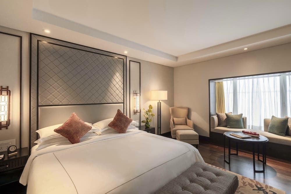 Executive Suite 1 Bedroom King Bed