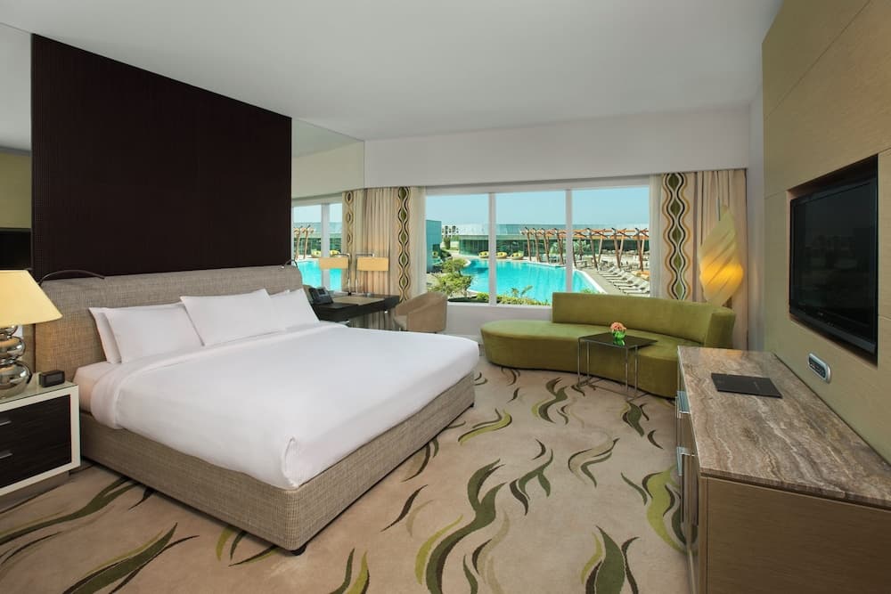 Deluxe King Room
