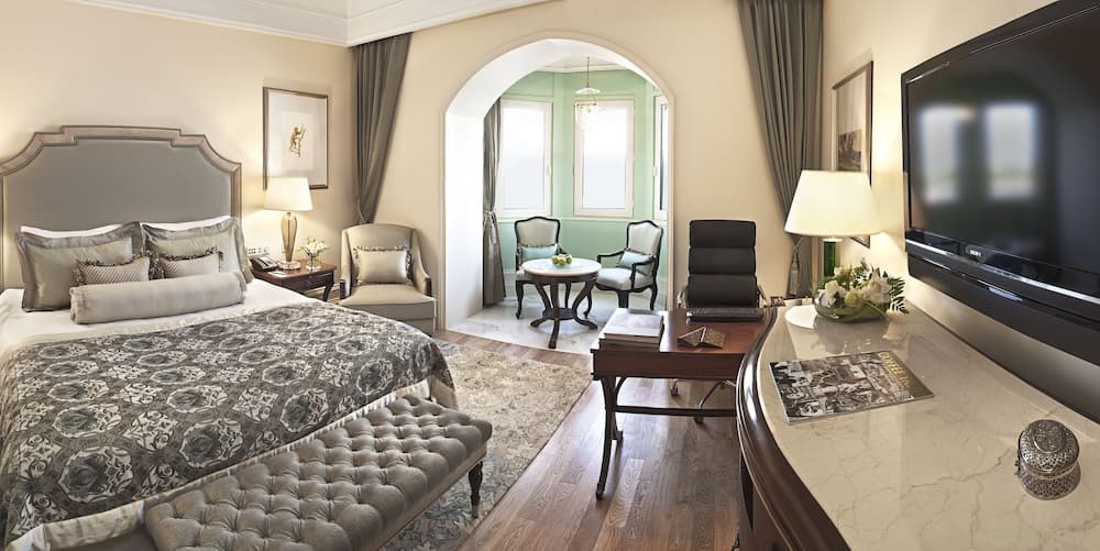 Grande Luxury Suite 1 Bedroom Sea View King Bed