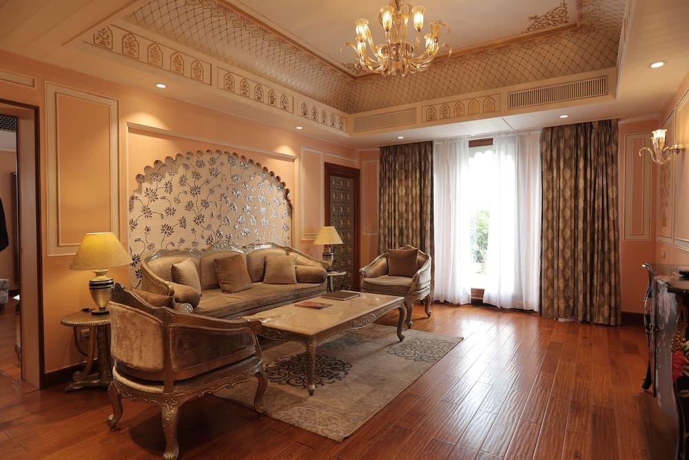 Premium Suite