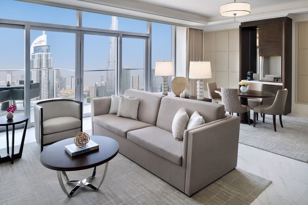 Premier Suite Fountain View