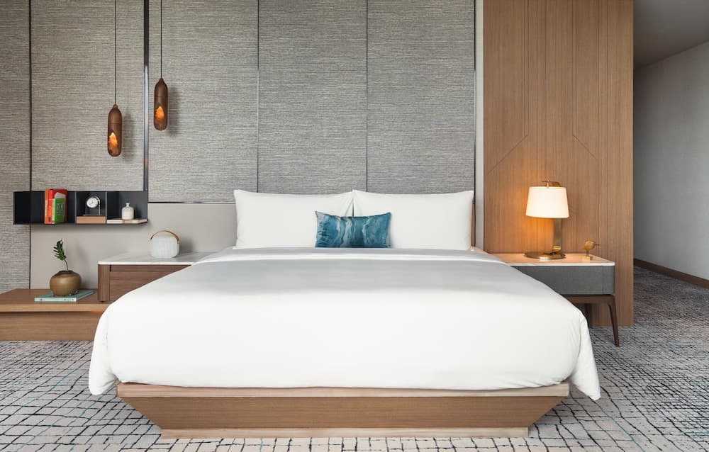 ,1 X Premium Room [Bedtype: 1 Double Or 1 Twin]