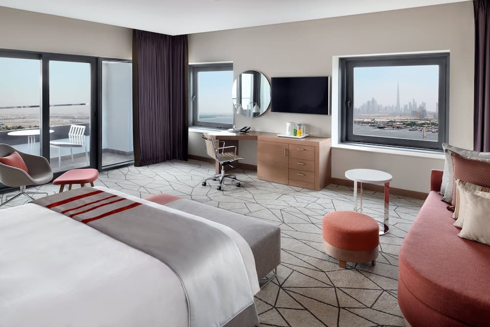 Bedroom Premium Apartment with Balcony
