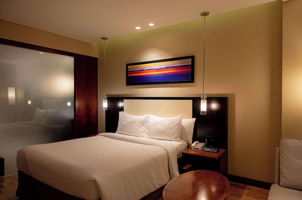 Queen Room