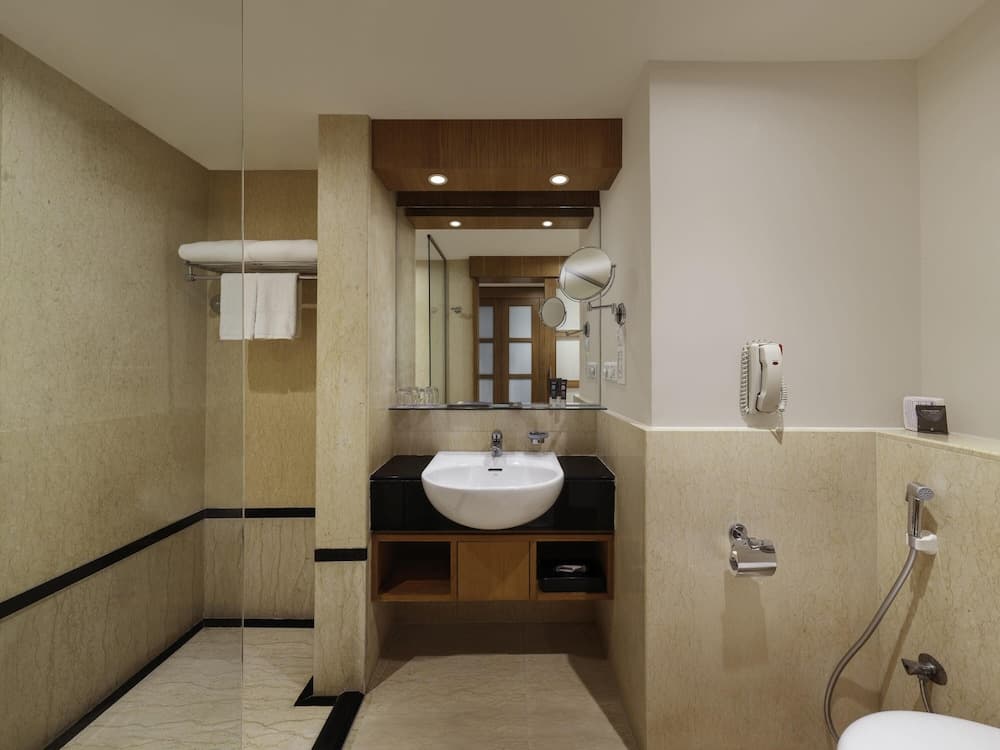 Executive Premier Queen Room