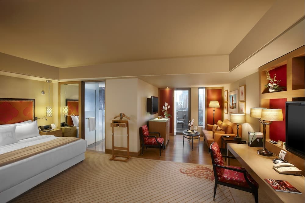 Luxury King Room
