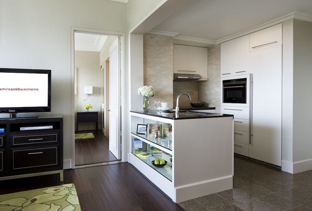 One Bed Room Lake View Apartment