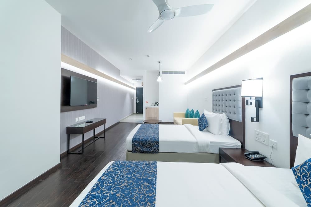 Executive Suite Twin Beds Or King Bed