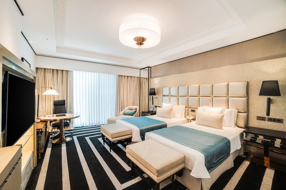 Executive Club