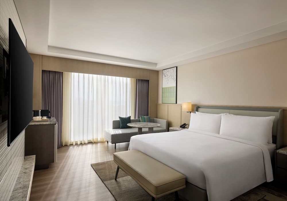Business King Room