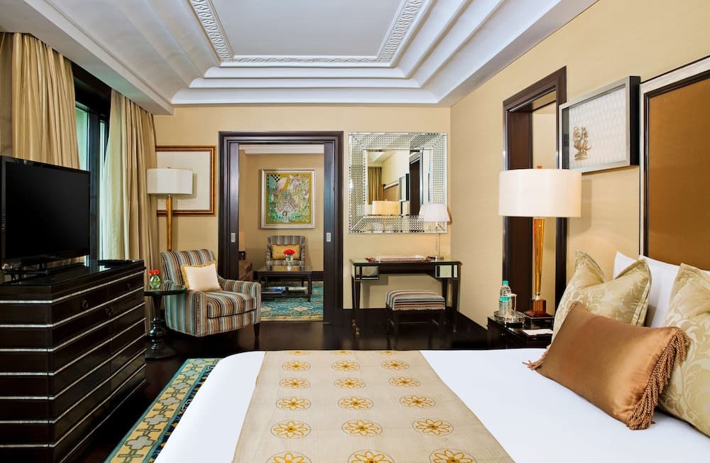 Executive Double Suite (Full Double Bed)