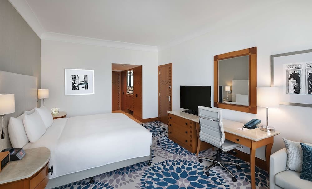 Two Queens Deluxe Room
