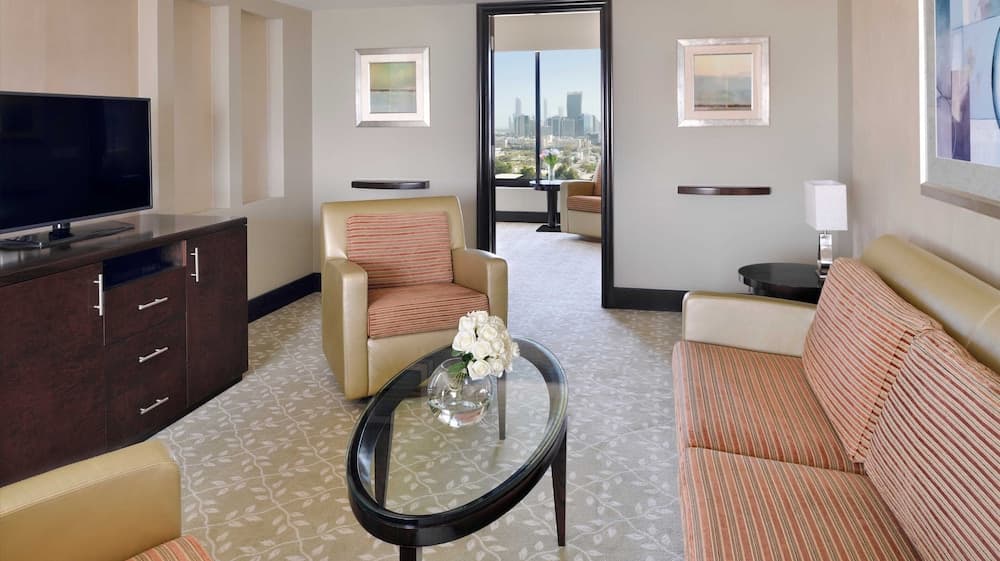 Bedroom Suite Garden View
