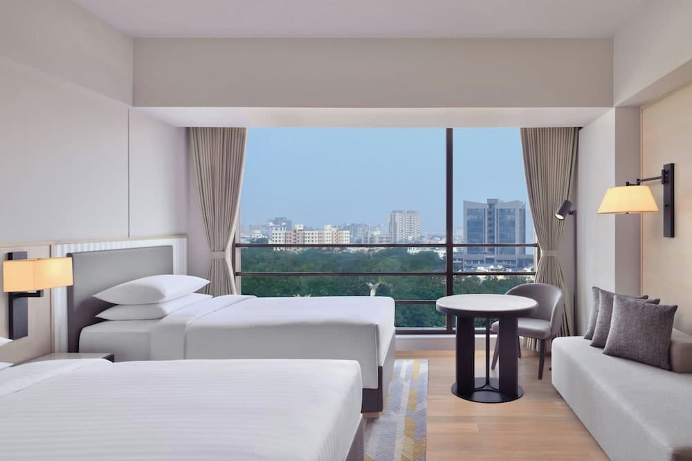 Standard Room Twin Bed City View