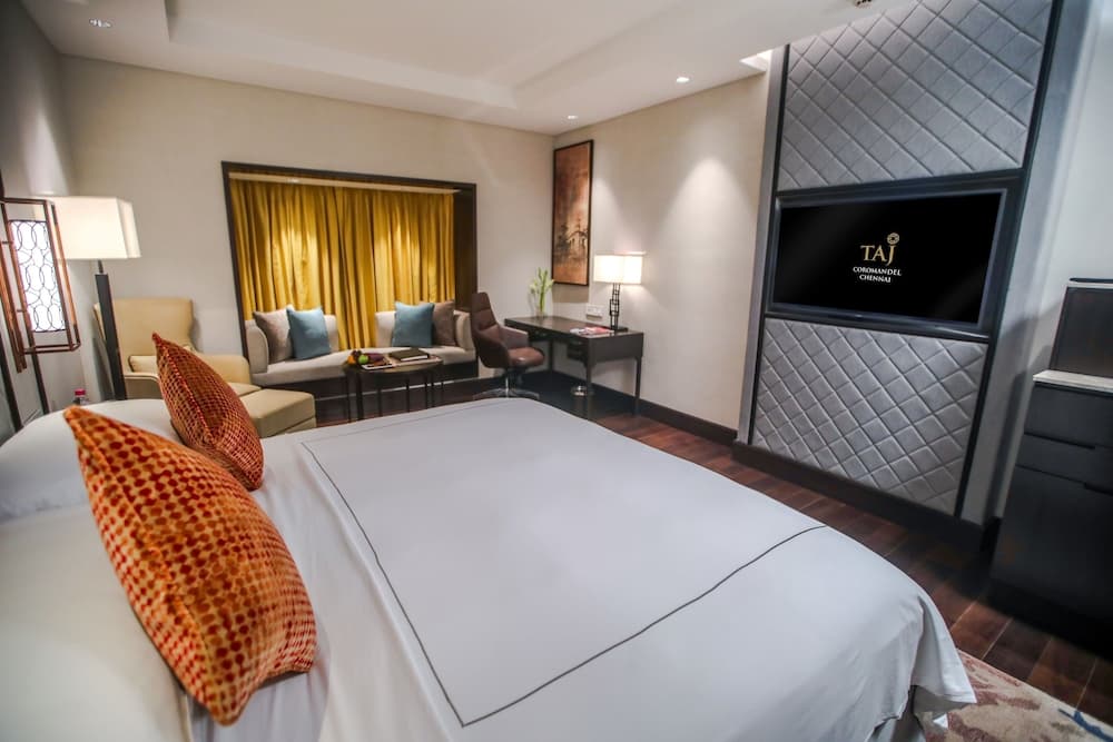 Luxury King Room