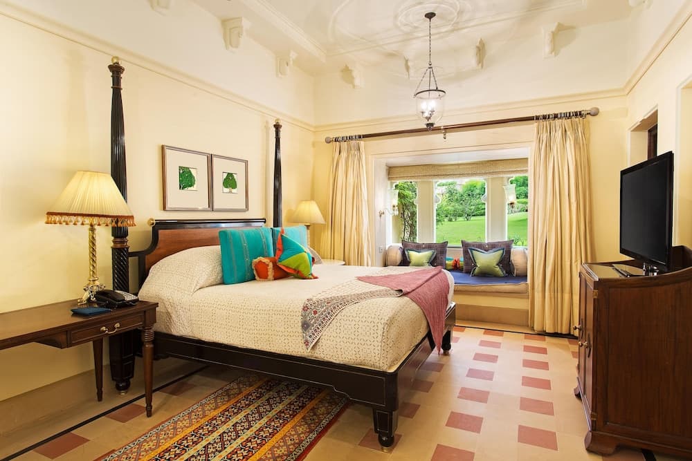 Premier King Room