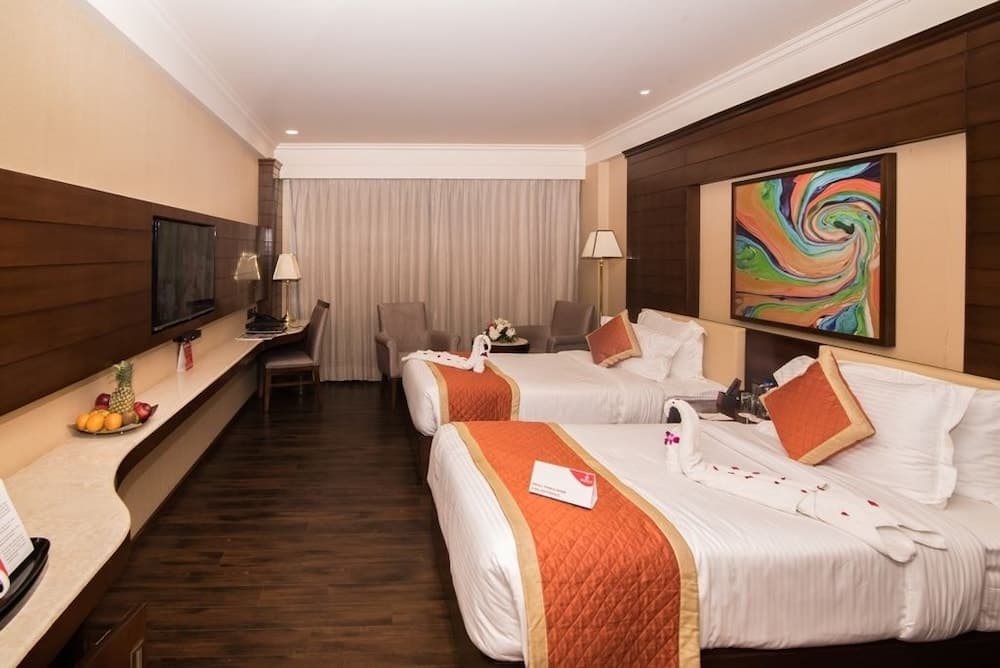 Club Twin Room