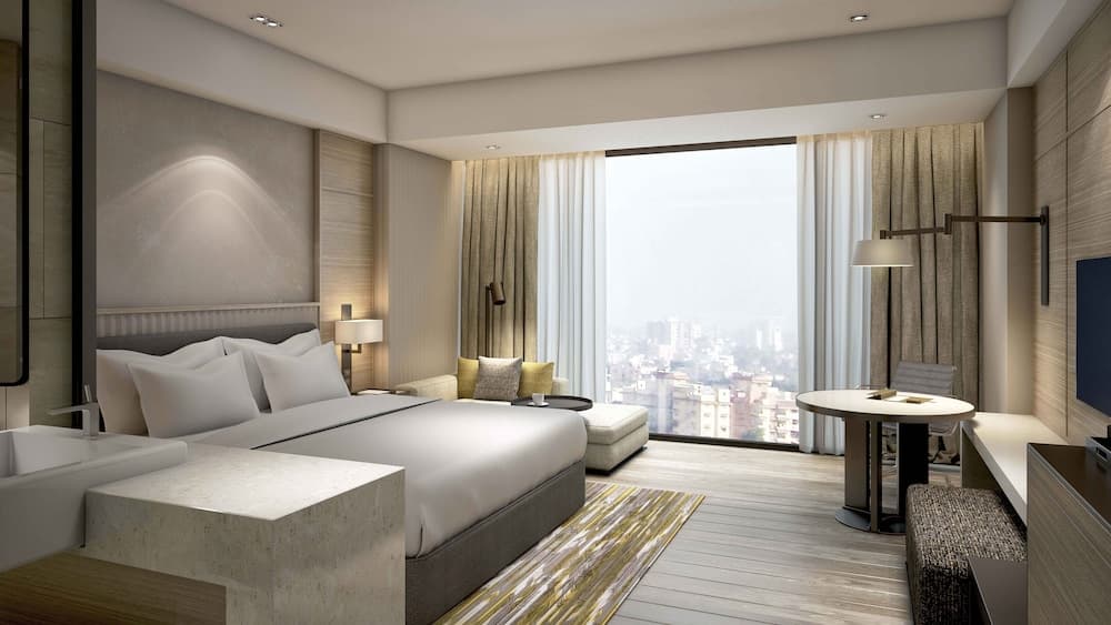 Standard Room King Bed City View