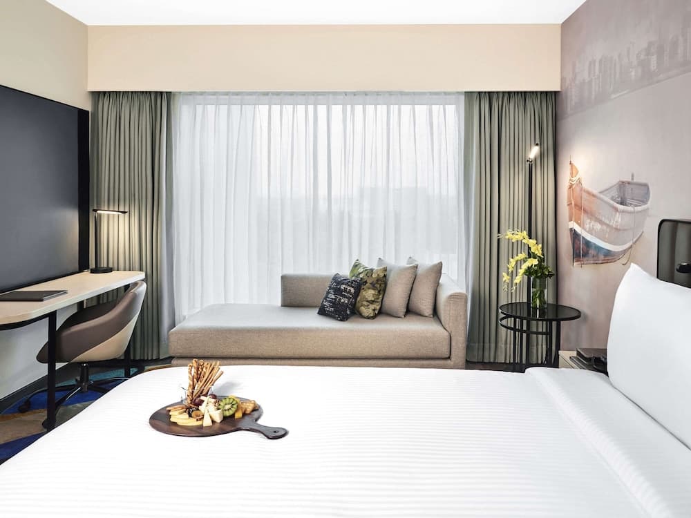 Standard Room King Bed