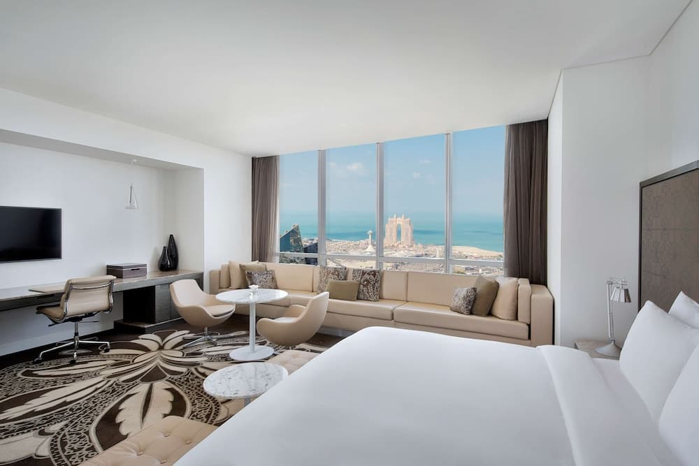 King Junior Suite Level 45