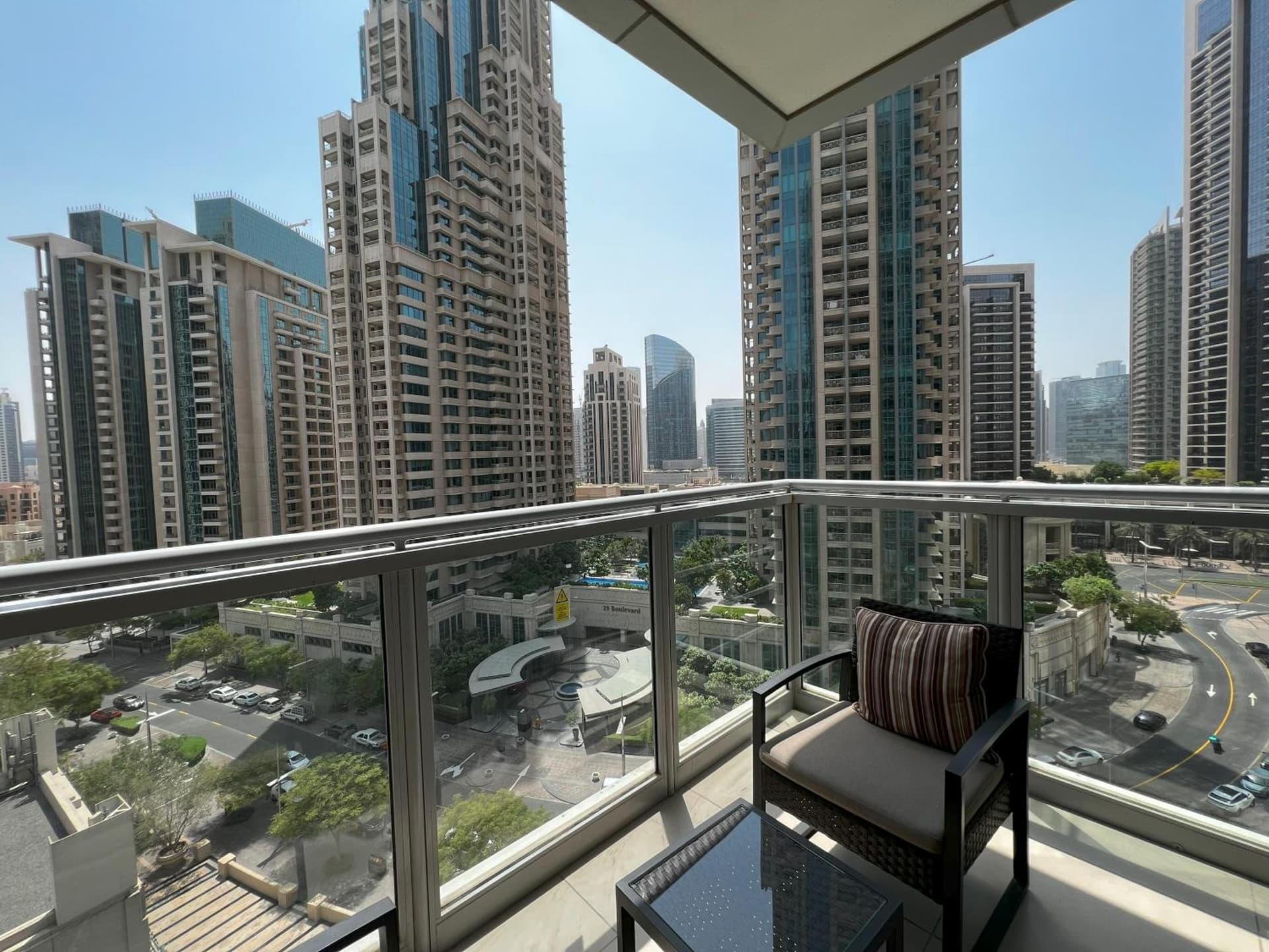King Balcony Room