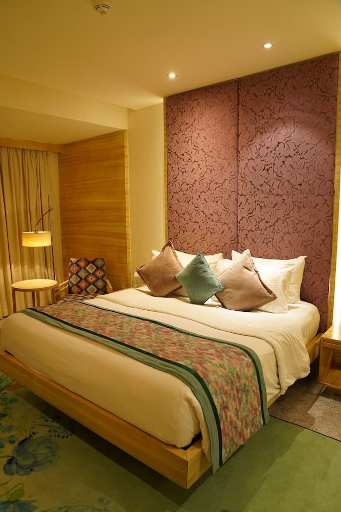 Premium King Room